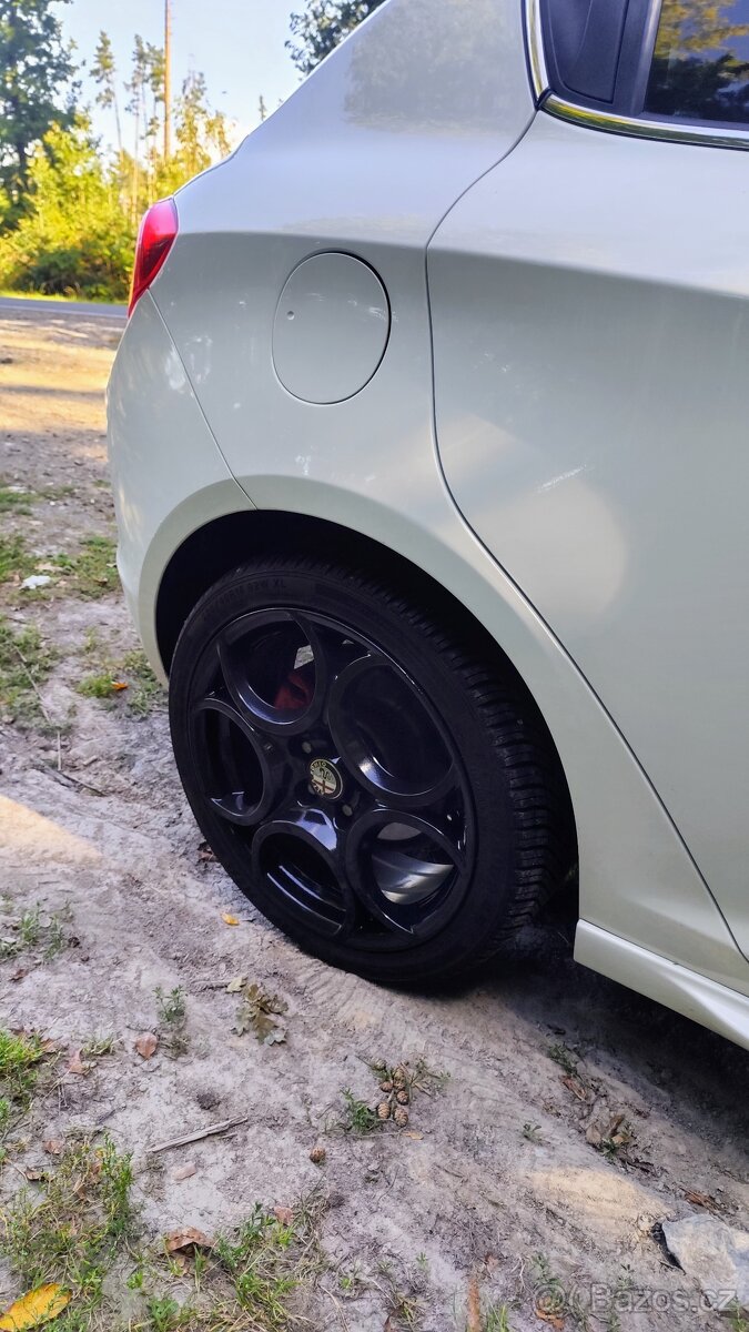 Alfa Romeo Giulietta - 11