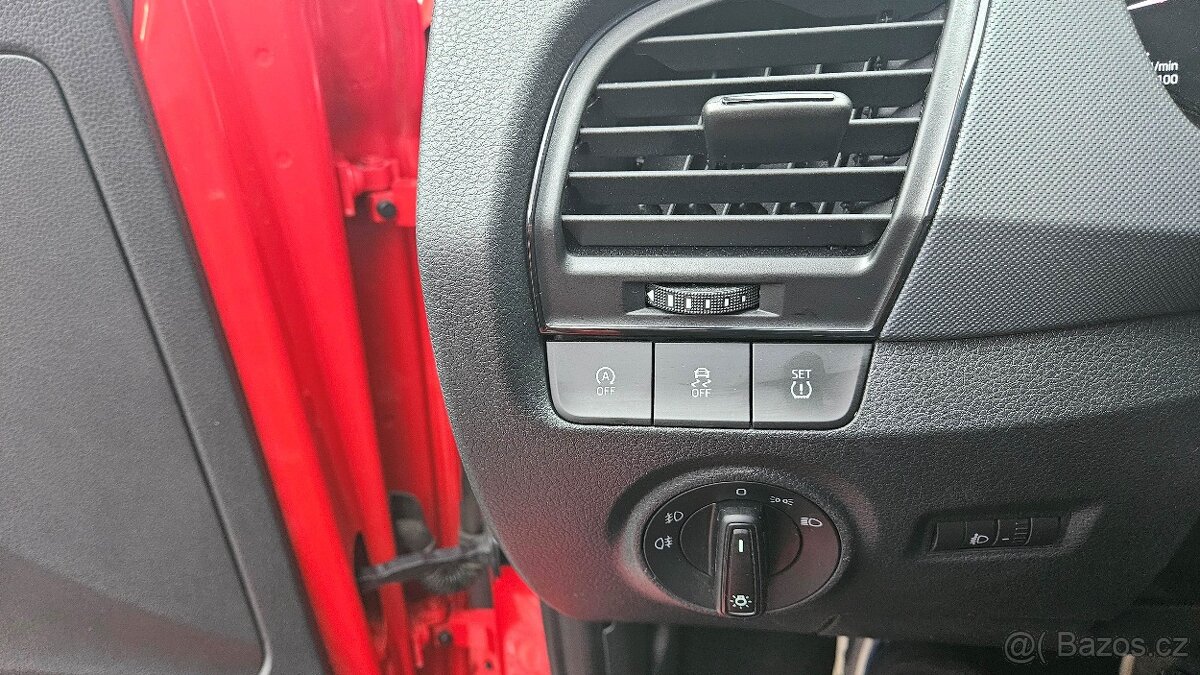 ŠKODA FABIA III 1,0 MPI 55 kW TRUMF - 11