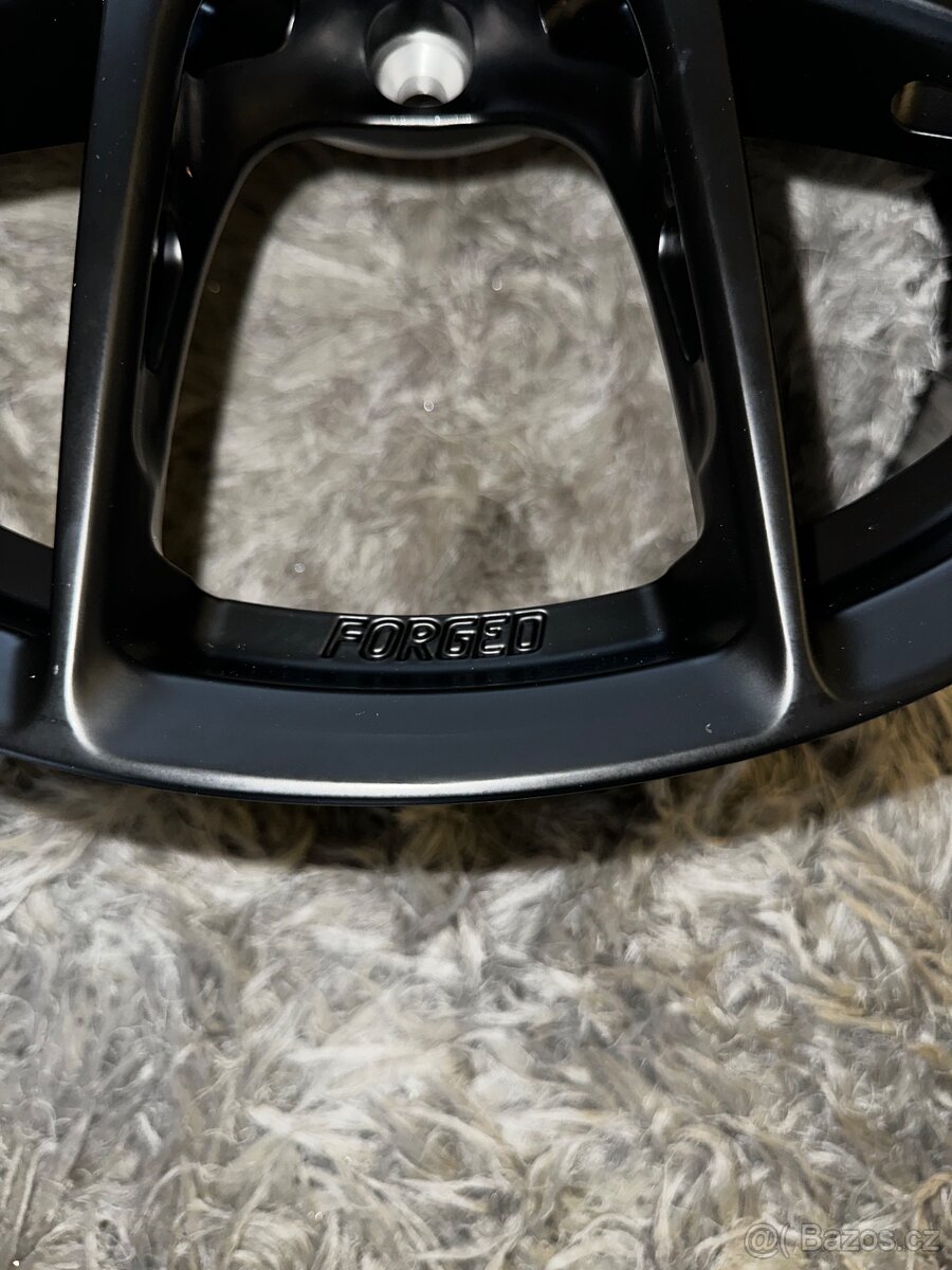 Černé forged kola 19” na styl BBS - 11