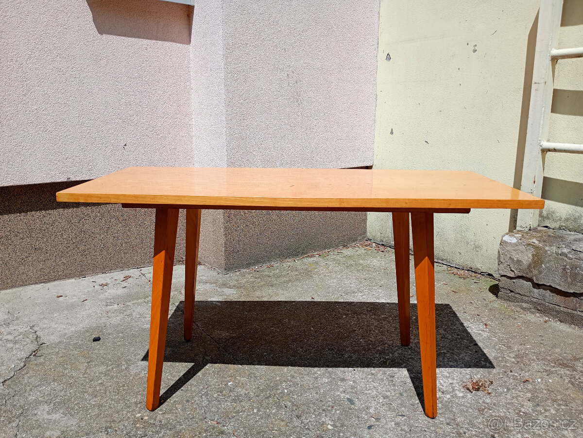 RETRO Konferenční stolek Brusel a Tatra - 11