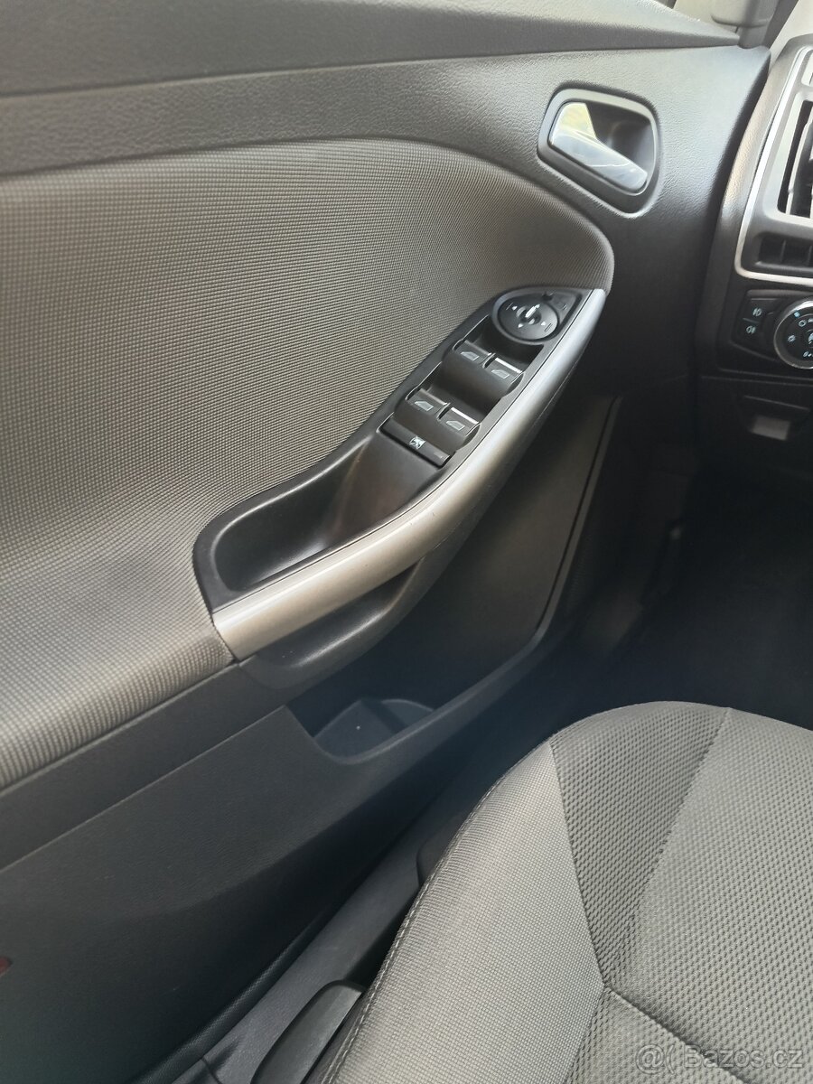Ford Focus 1.6 TDCi - 11