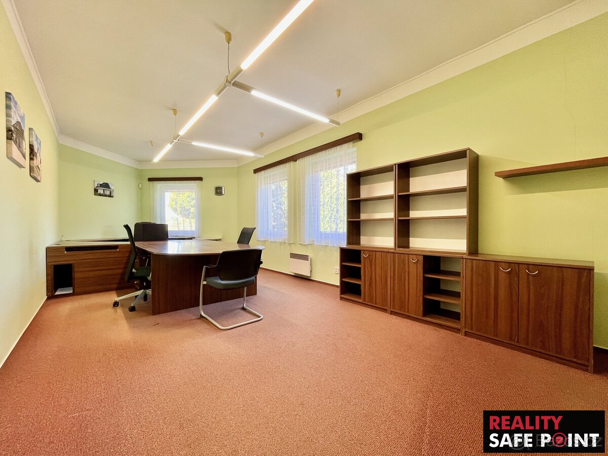 Prodej obchodního prostoru (3 159 m2), ev.č. 00594 - 11