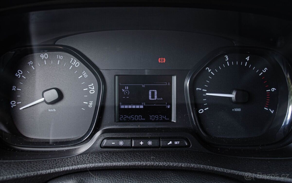 Peugeot Expert 1.6 BlueHDi 6miest - 11