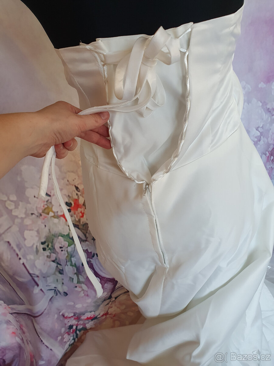 Svatební šaty Laura, nové, VÝPRODEJ - 11