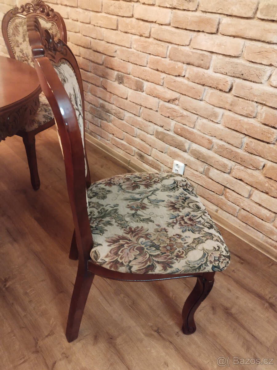 Baroko jídelní souprava sestává ze 5 židlí a stolu - 11