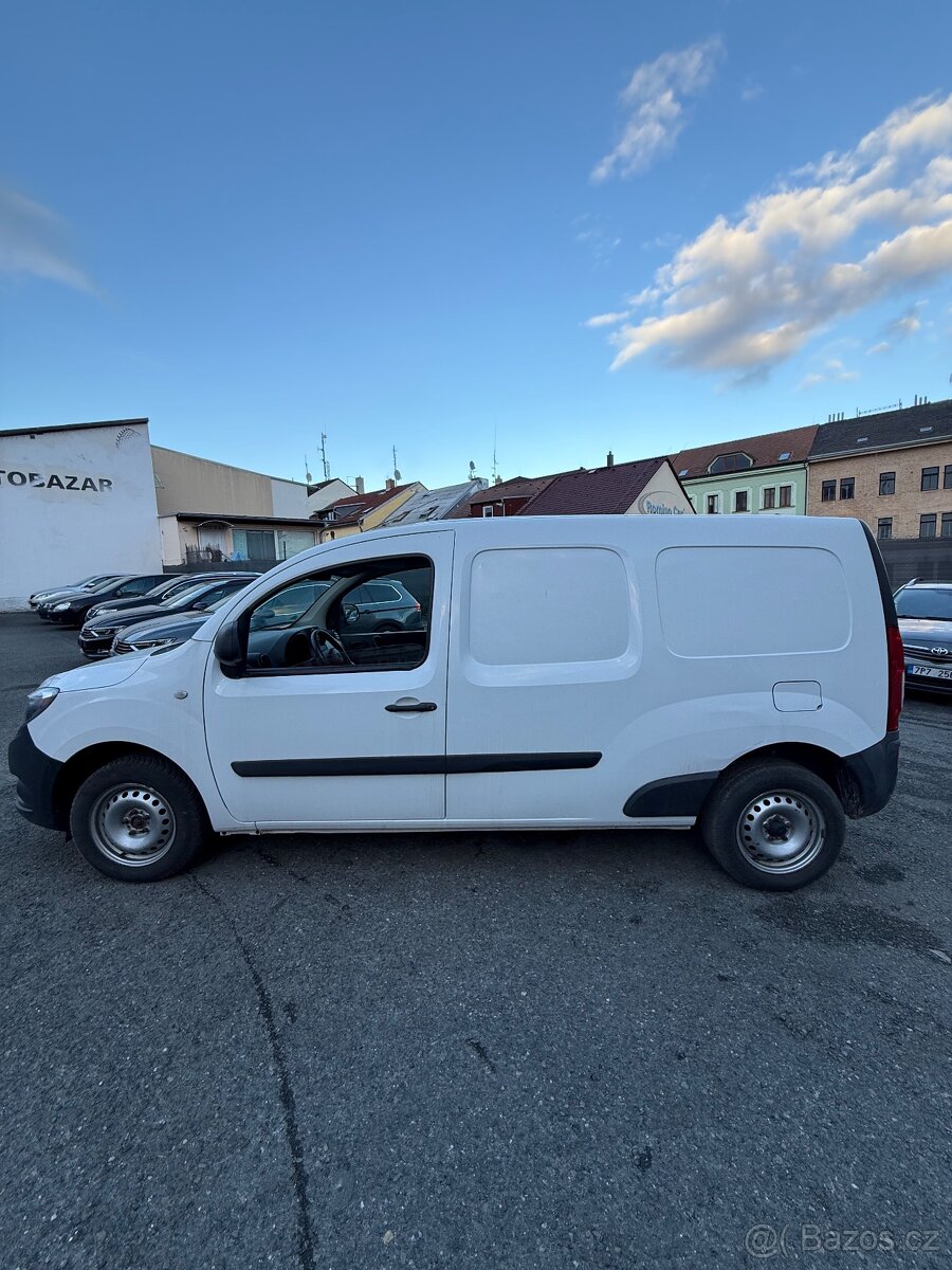 Mercedes-Benz Citan Ojeté, 3/2018, 241 454 km Cena 143000 Kč - 11