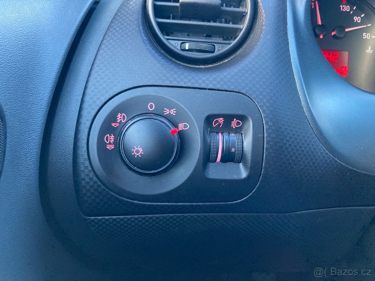 Seat Toledo, 1,6/75kW ČR Nová STK 1.maj - 11