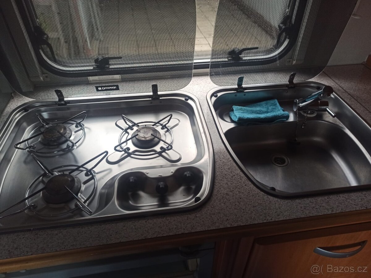 Obytný přívěs karavan WILK - S3 (510) pro 4 osoby - 11