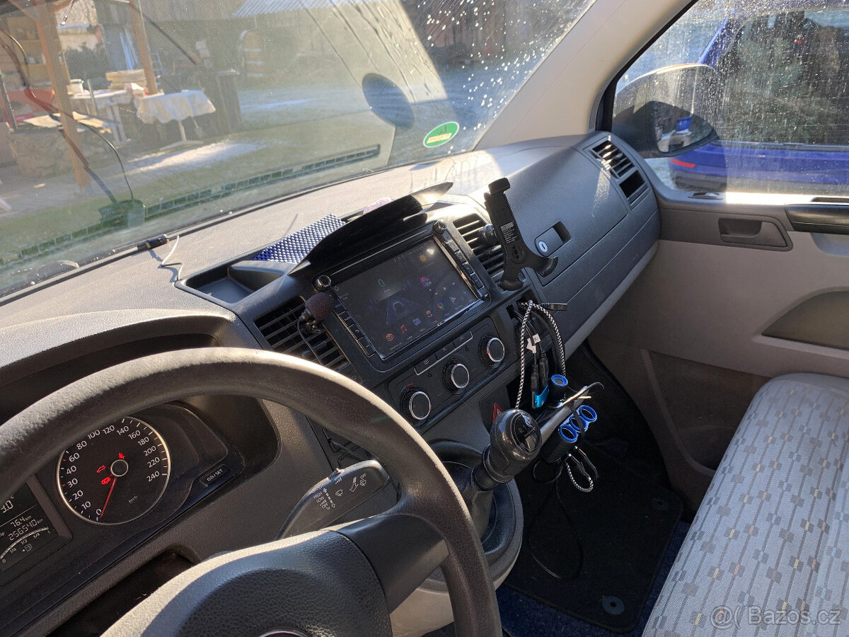 Transporter T5, 2.0tdi, 9 míst, 2012 - 11