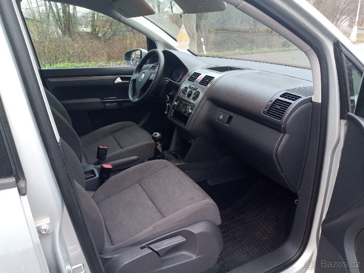 VW Touran - 11