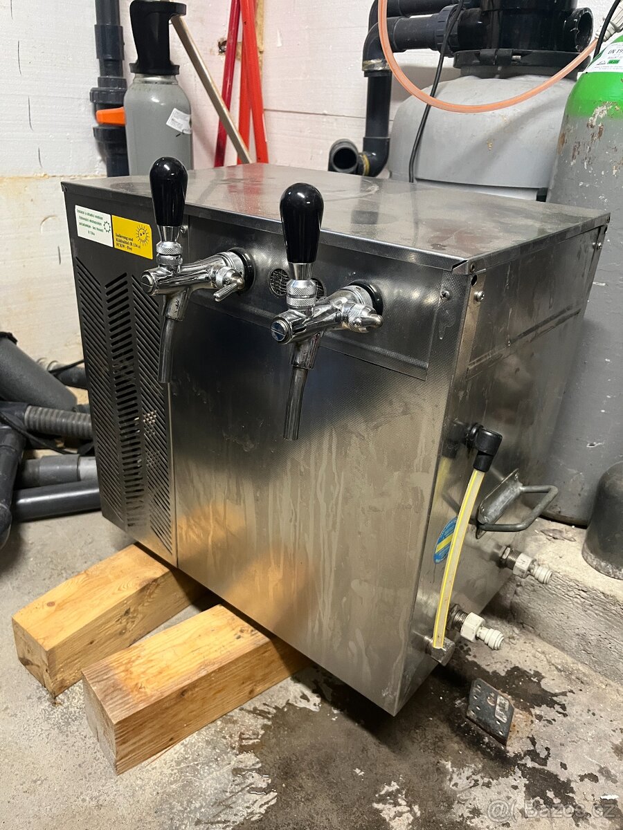 Prodej vybavení z obchodu - 11