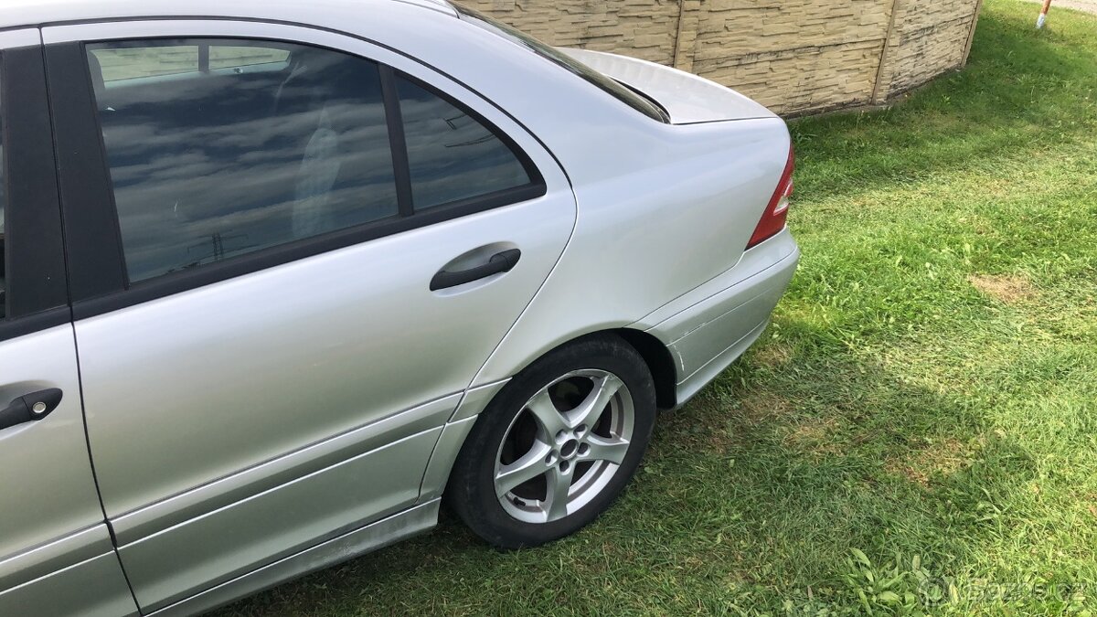 Mercedes Benz w203 c200 - 11
