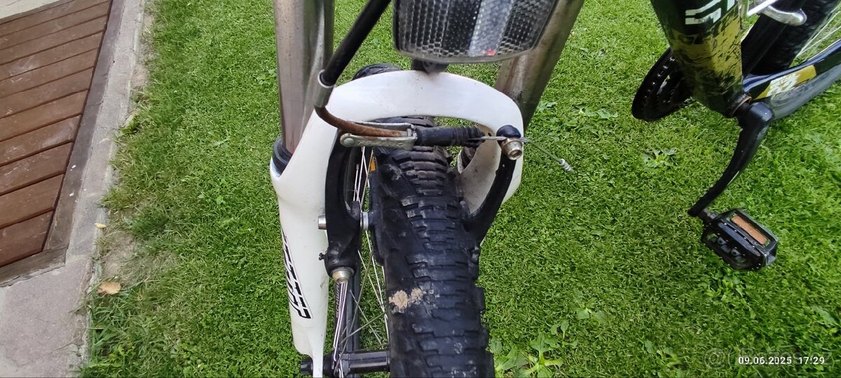 Prodám horské kolo Scott pro menší postavu nebo dítě - 11