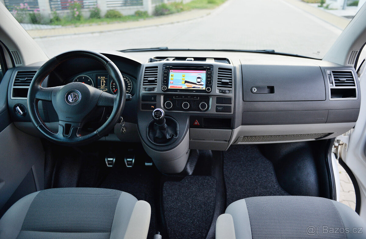 CARAVELLE-2,0BITDI-ROZVODY-2015-ČR-8MÍST-LONG-WEBASTO-TOP - 11