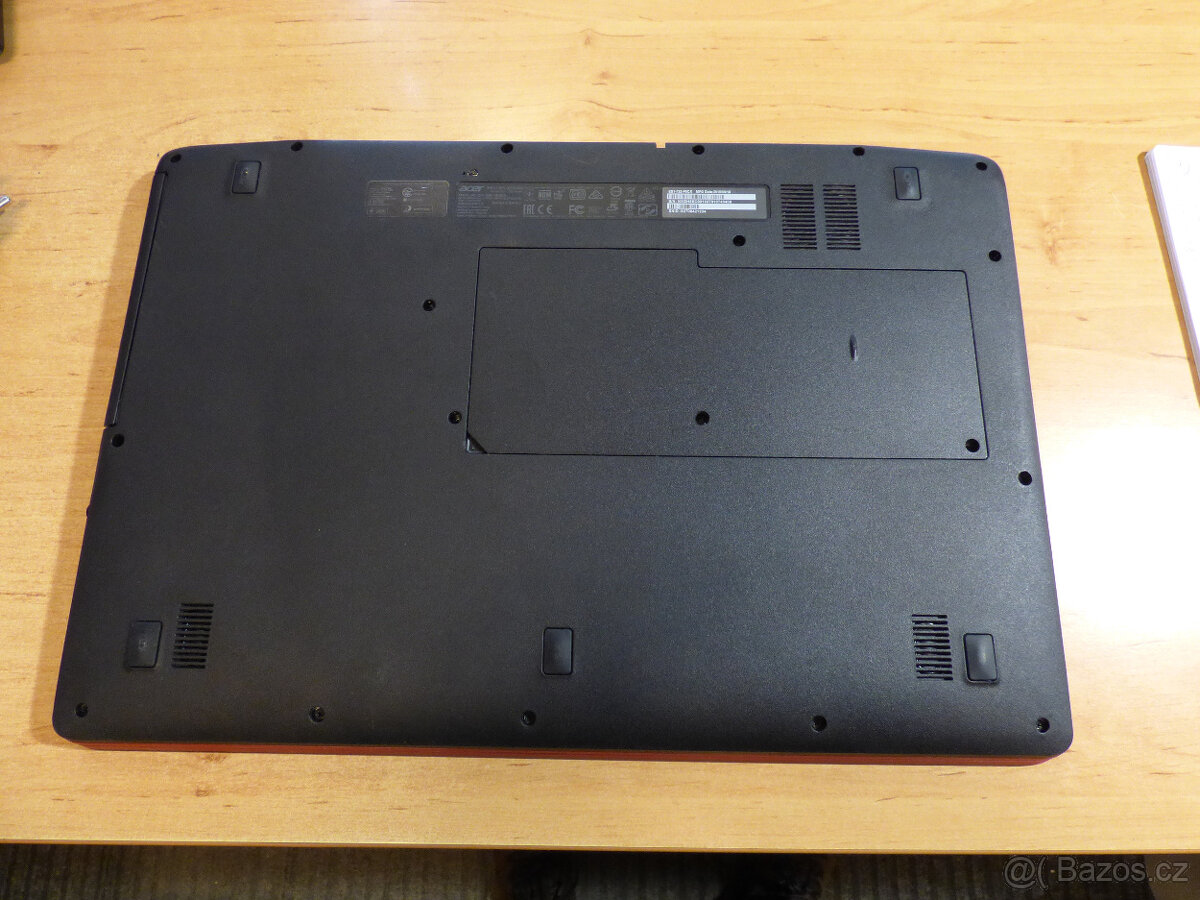 Acer Aspire ES 17.3" - 11