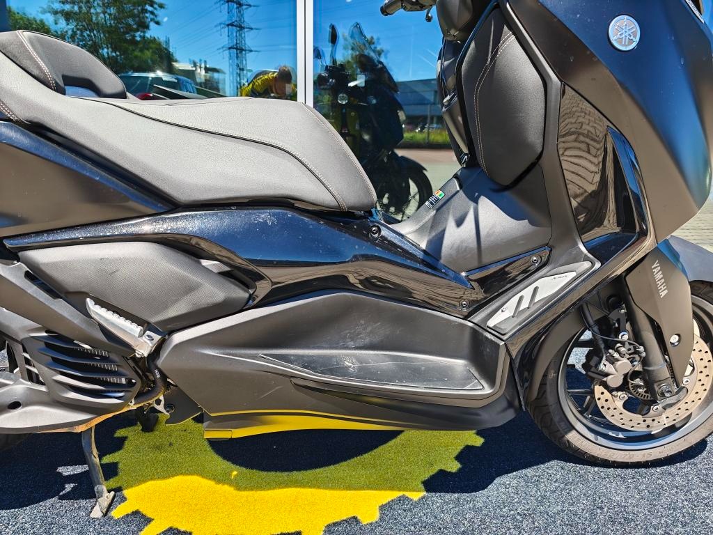 Yamaha X-Max 125 TECH MAX - 11