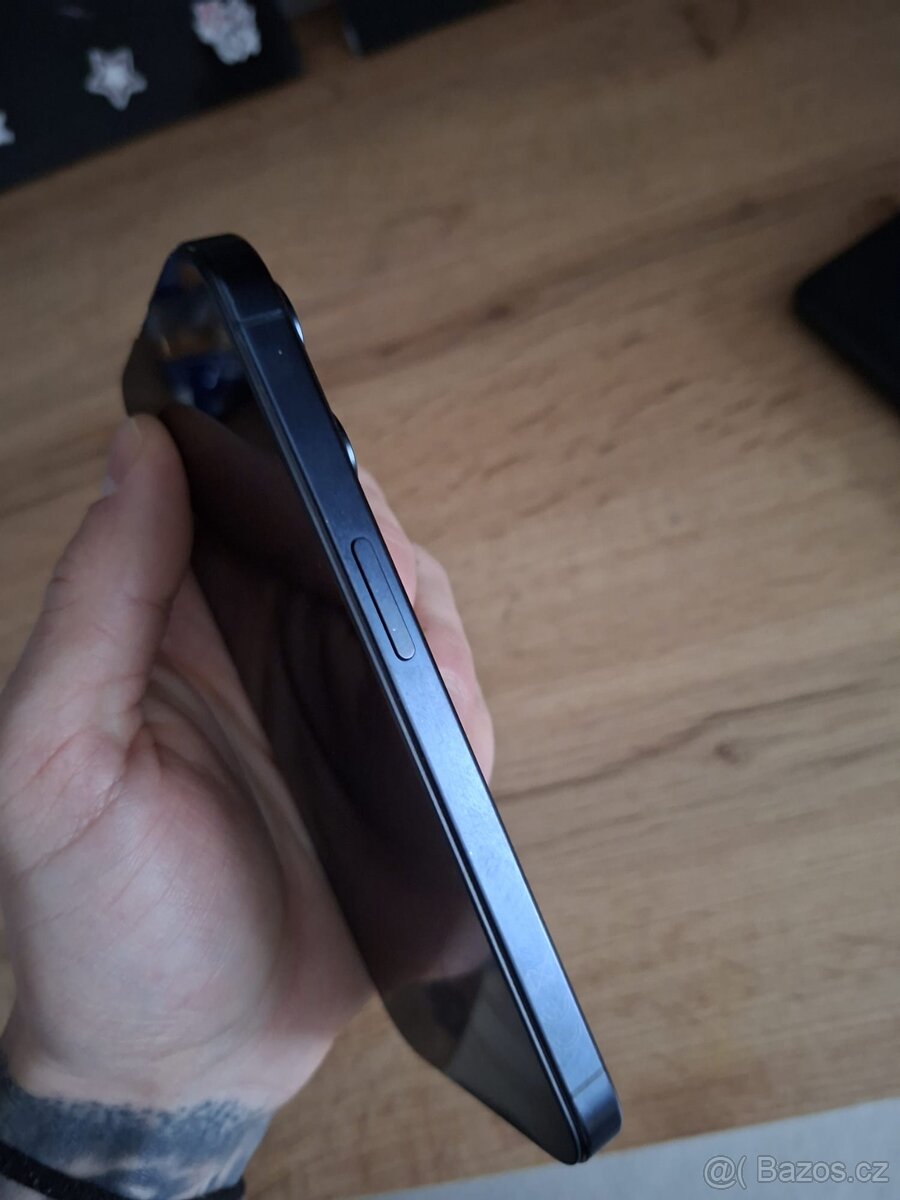 iPhone 15 Pro 128GB, modrý titan - 11