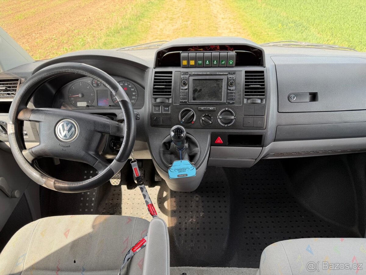 VW Transporter - 11