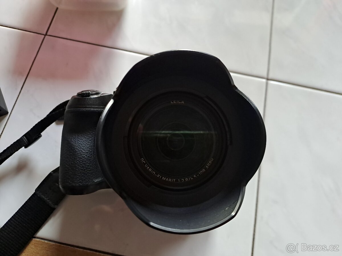 Panasonic Lumix DMC FZ 300 - 11