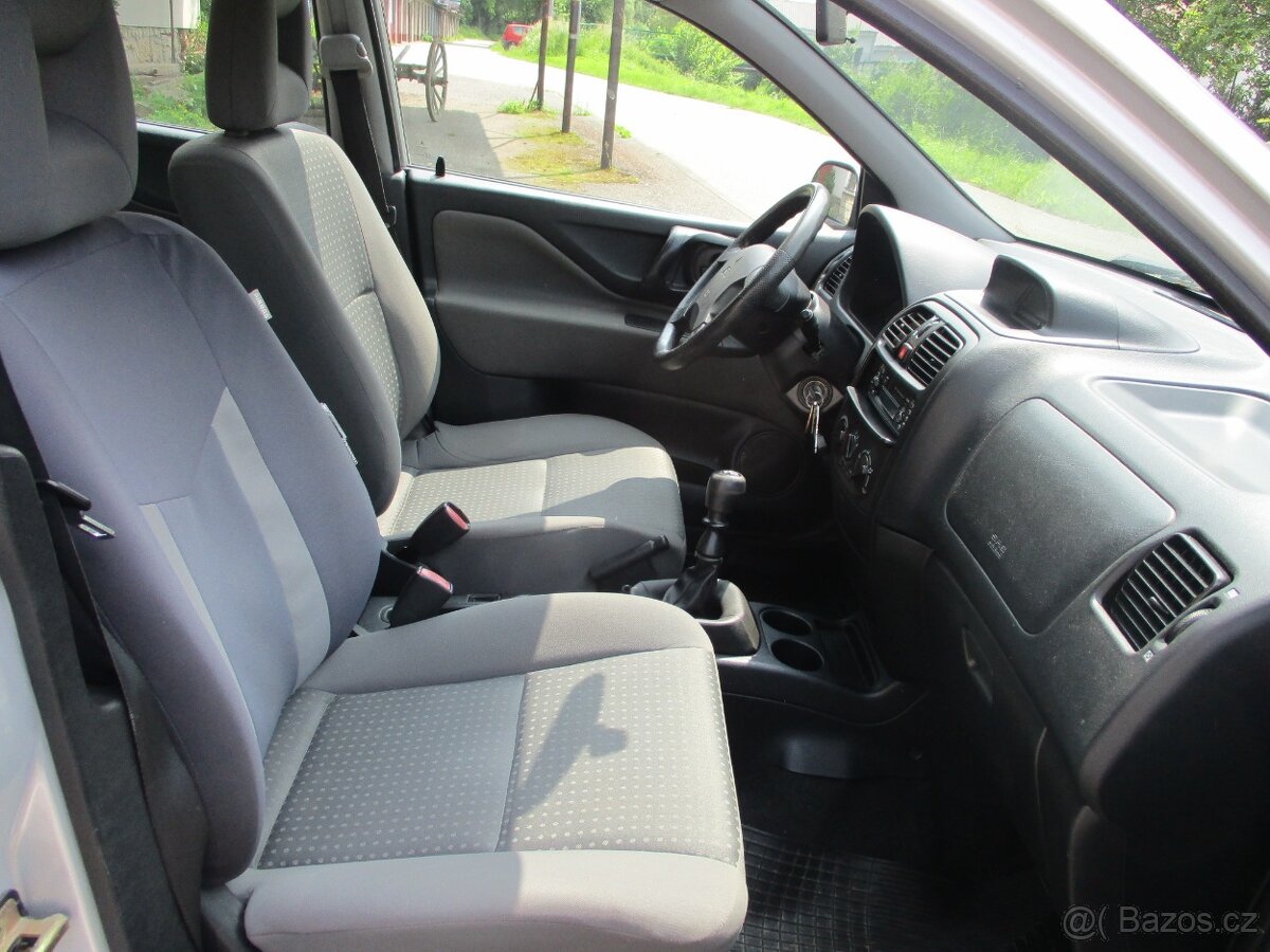 MITSUBISHI SPACE STAR - 1.3 i, dobrý stav - 11