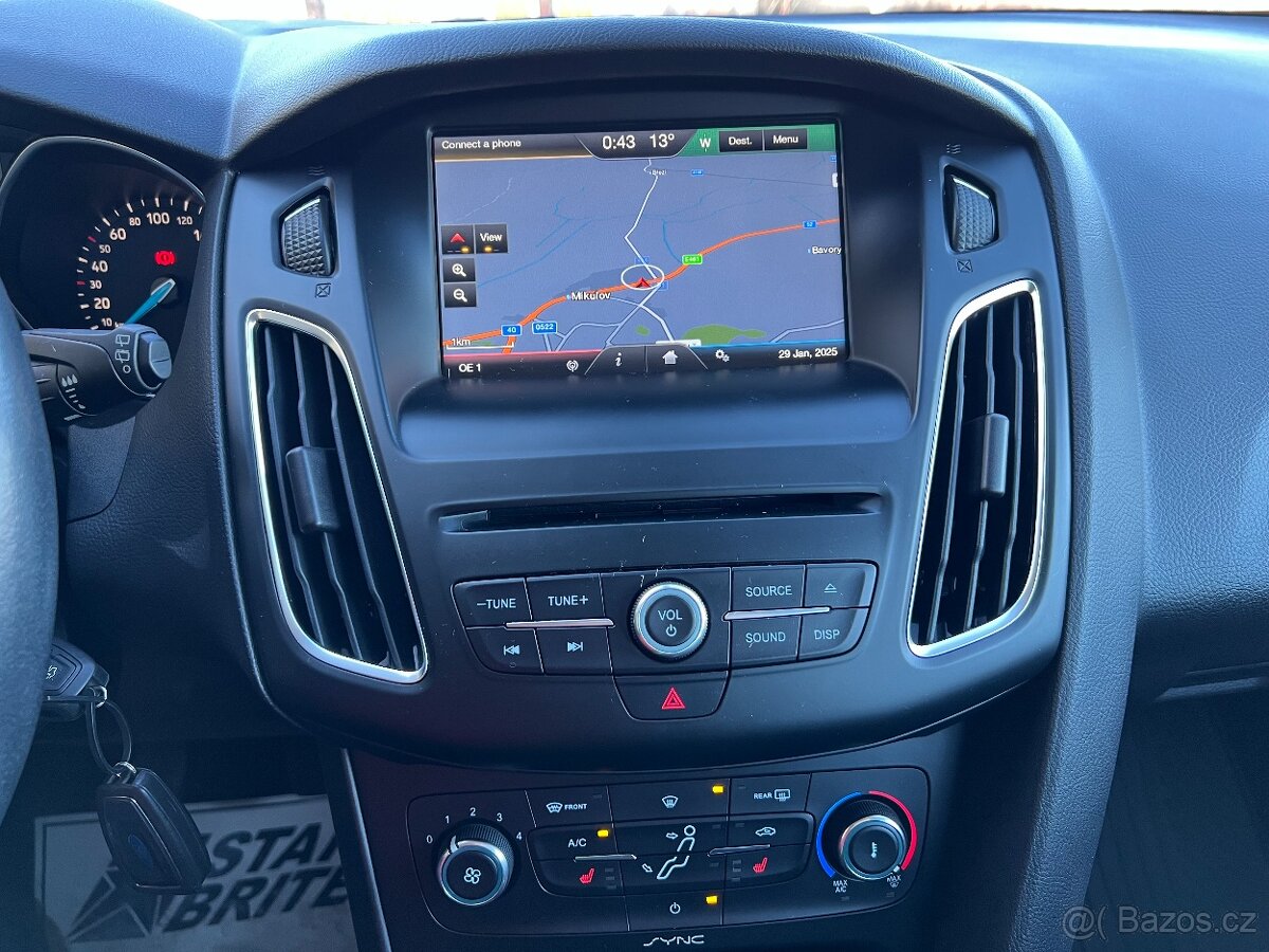 Ford Focus 1.0 T EB 92kW VÝBAVA - 11