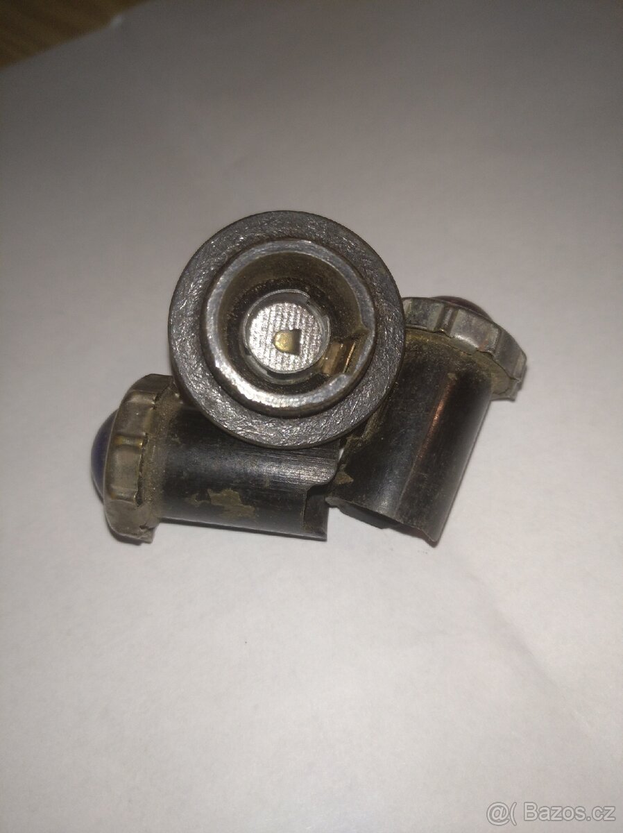 Kontrolky, spínače, vypínač - 11