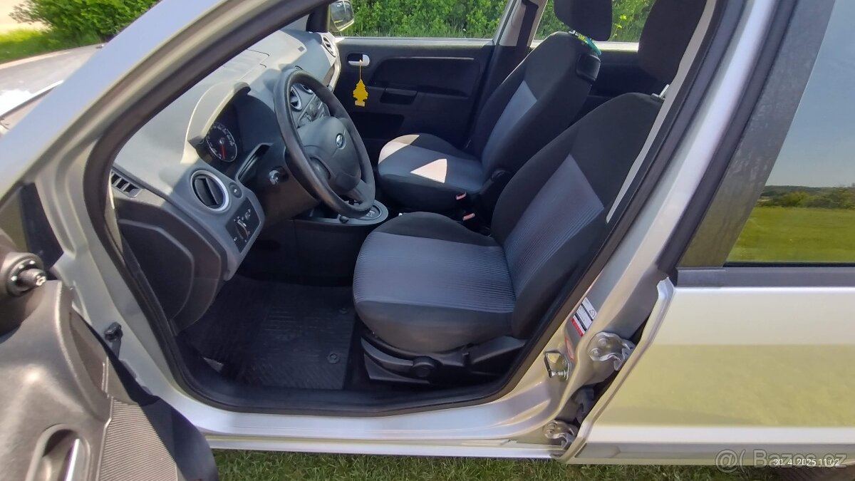 Jedna noha stačí - automat pro řidiče s hendikepem - 11