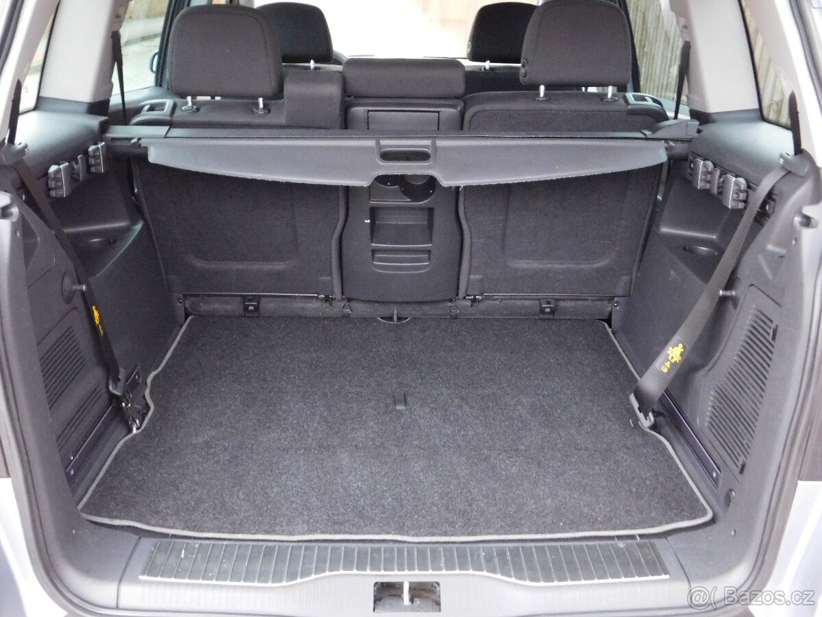 Opel Zafira 1.9 CDTi,,7 míst,,tažné zařízení,,NOVÉ ROZVODY - 11
