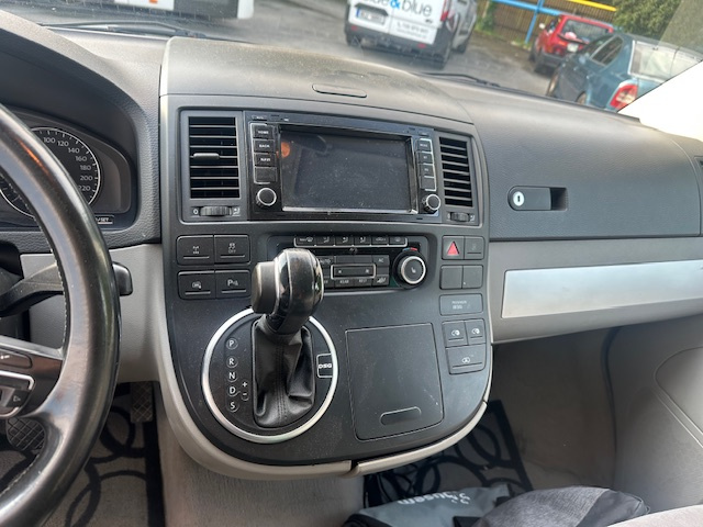 REZERVACE-VW T5 Multivan 2.0 TDI , dsg, 2011 - 11