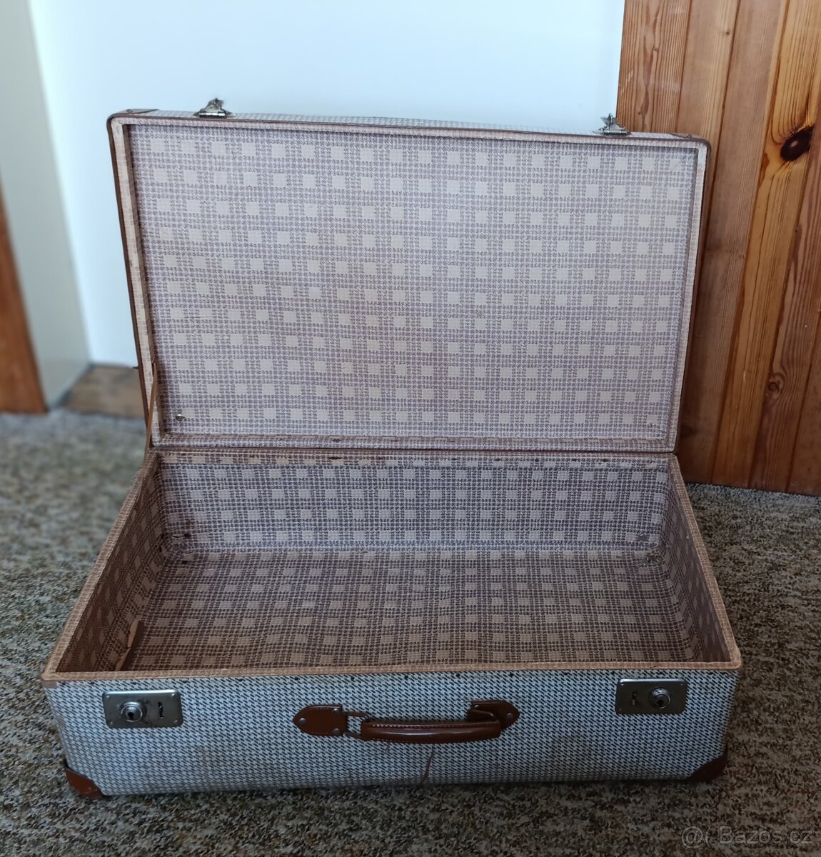 Kufry, retro, staré - 11