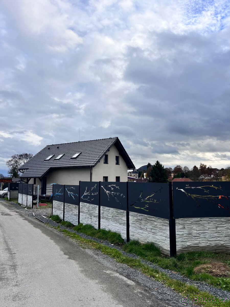 Zakázková kovovýroba–schodiště, brány, ploty sklepní kóje - 11