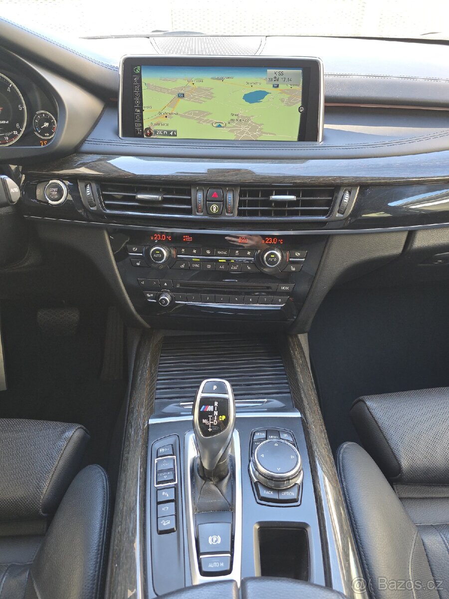 BMW X5 M50d - 11