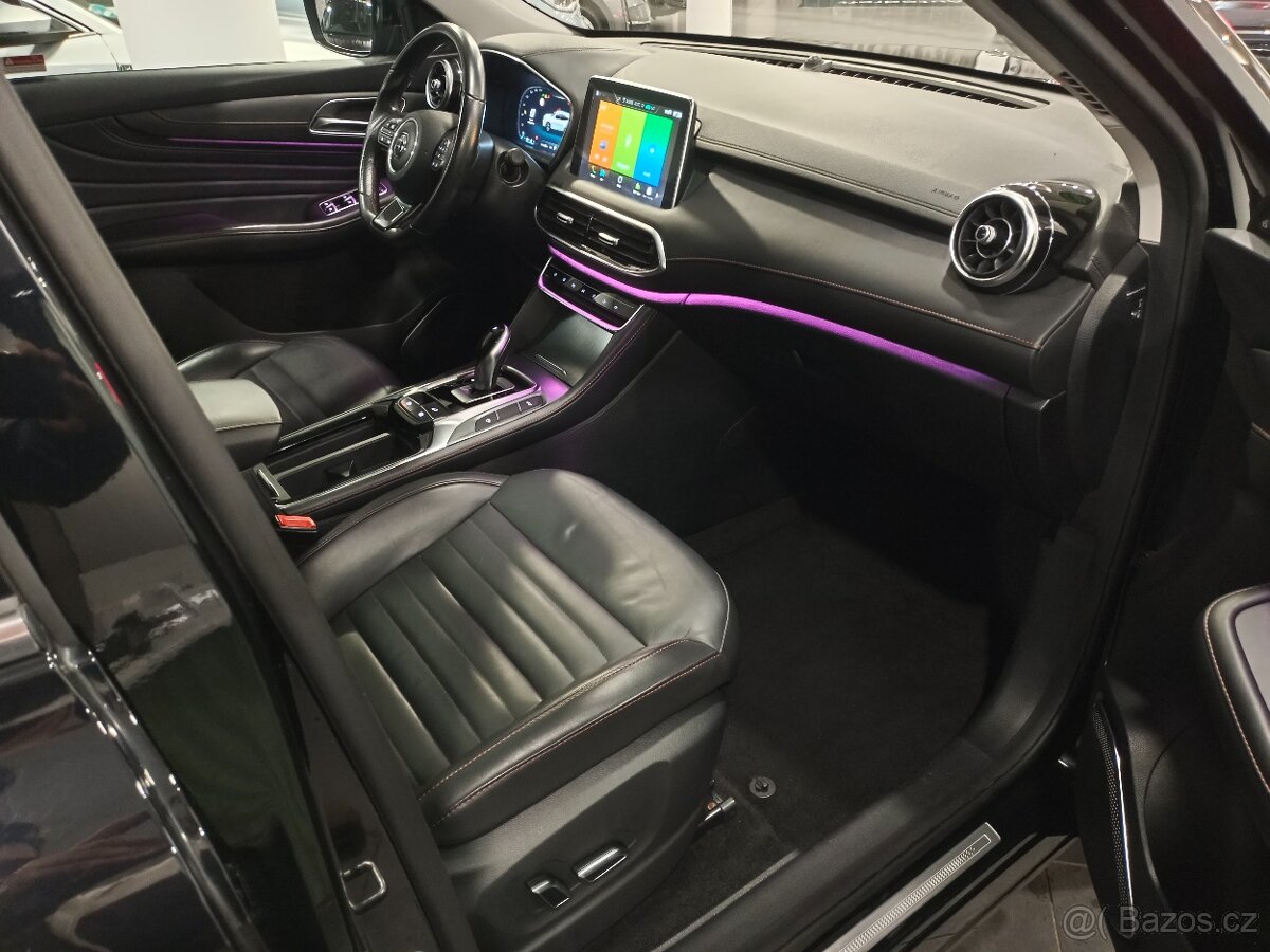 MG EHS PHEV Luxury 1.5 190kW AUT. 83tkm - záruka Autodraft - 11
