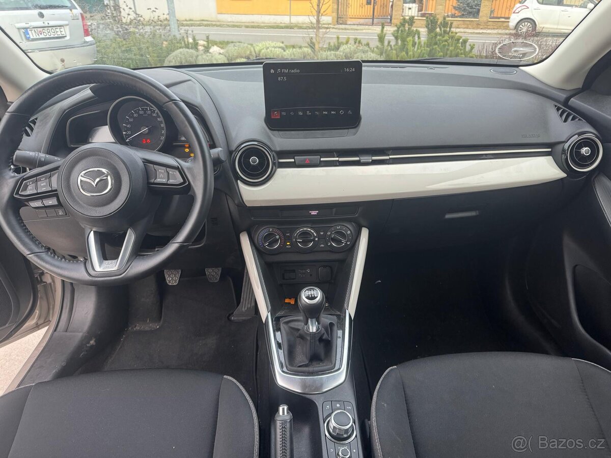 Mazda 2 e-Skyactiv G - 11