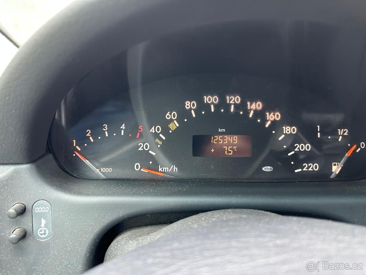 Mercedes Benz Vaneo 1.7 CD 2007 - 11