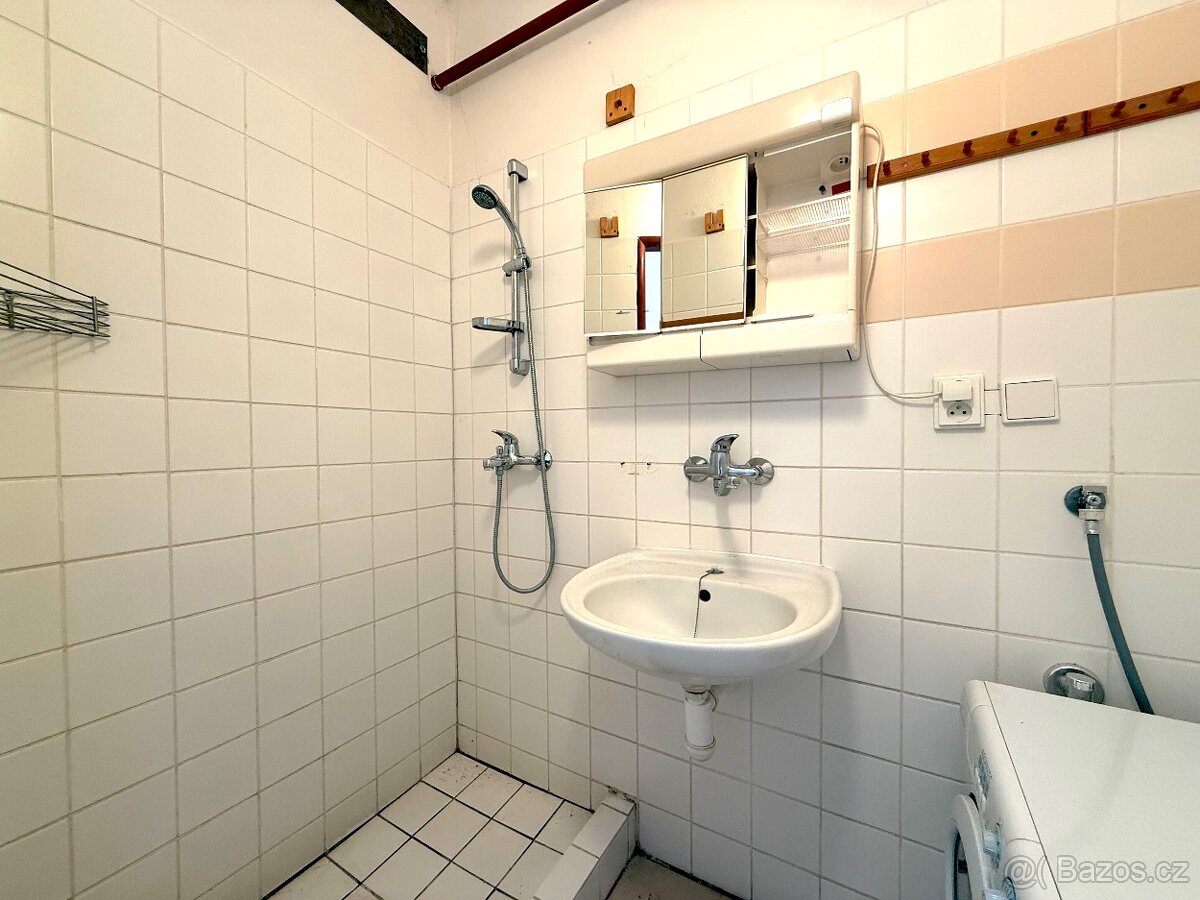 Prodej rodinného domu 75 m², pozemek 608 m² - 11