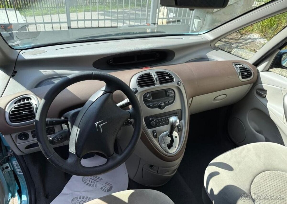 Citroën Xsara Picasso, 2.0i/16V Automatic ,nová STK - 11