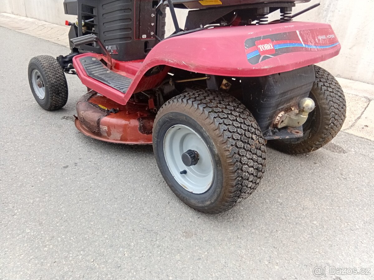 Prodám zahradní traktor Toro 13Hp - 11
