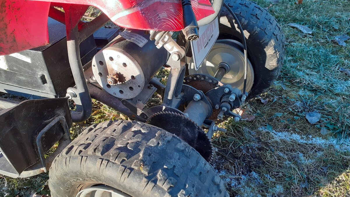 2 x elektrická čtyřkolka ATV REZERVACE do 10.12.2025 - 11