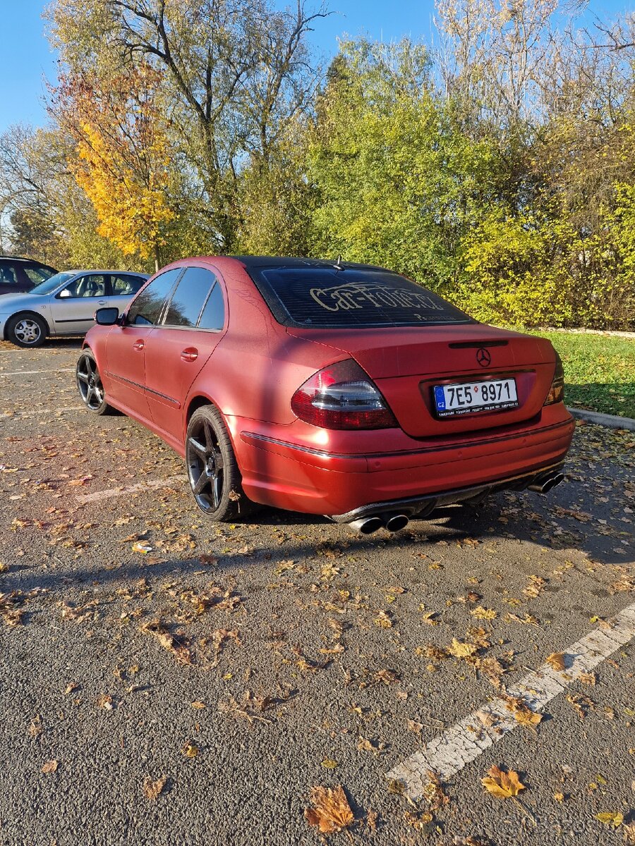 Mercedes E500 - 11