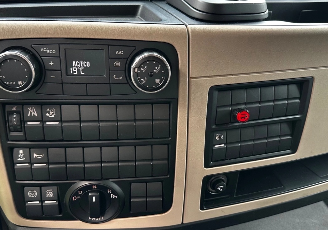 MAN TGL 12.220 - 4x2 – Skříň + Hč – EURO 6 - 11