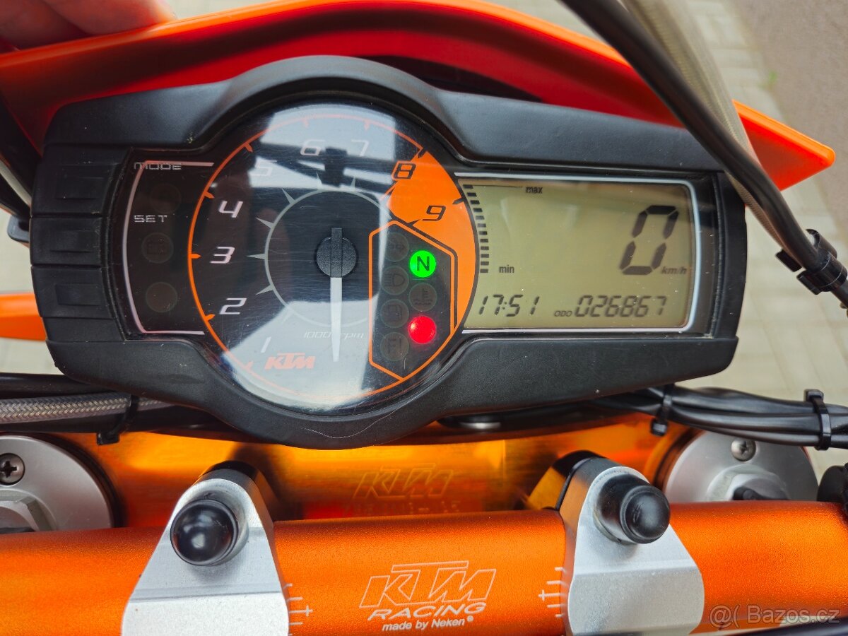 KTM 690 SMC R 2012 - 11