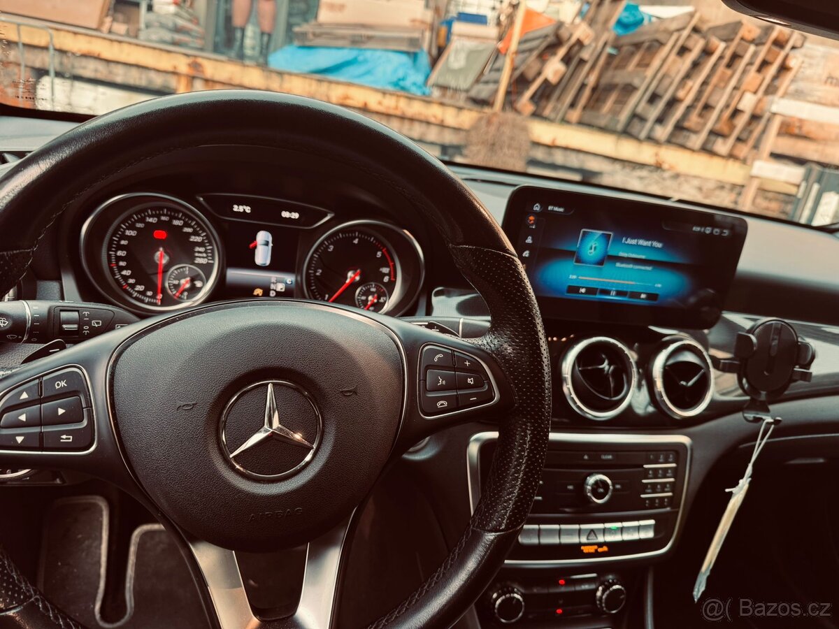 Mercedes-Benz CLA 220 cdi shooting brake, r.v. 2018 - 11