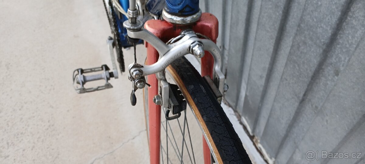 Favorit F1 rok 1957 - 11