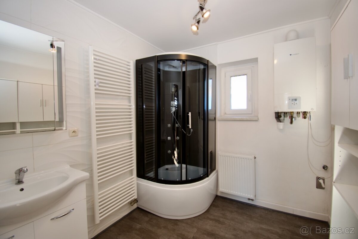 Přízemní rodinný dům 3+1 se zahradou ve Varnsdorfu - 11