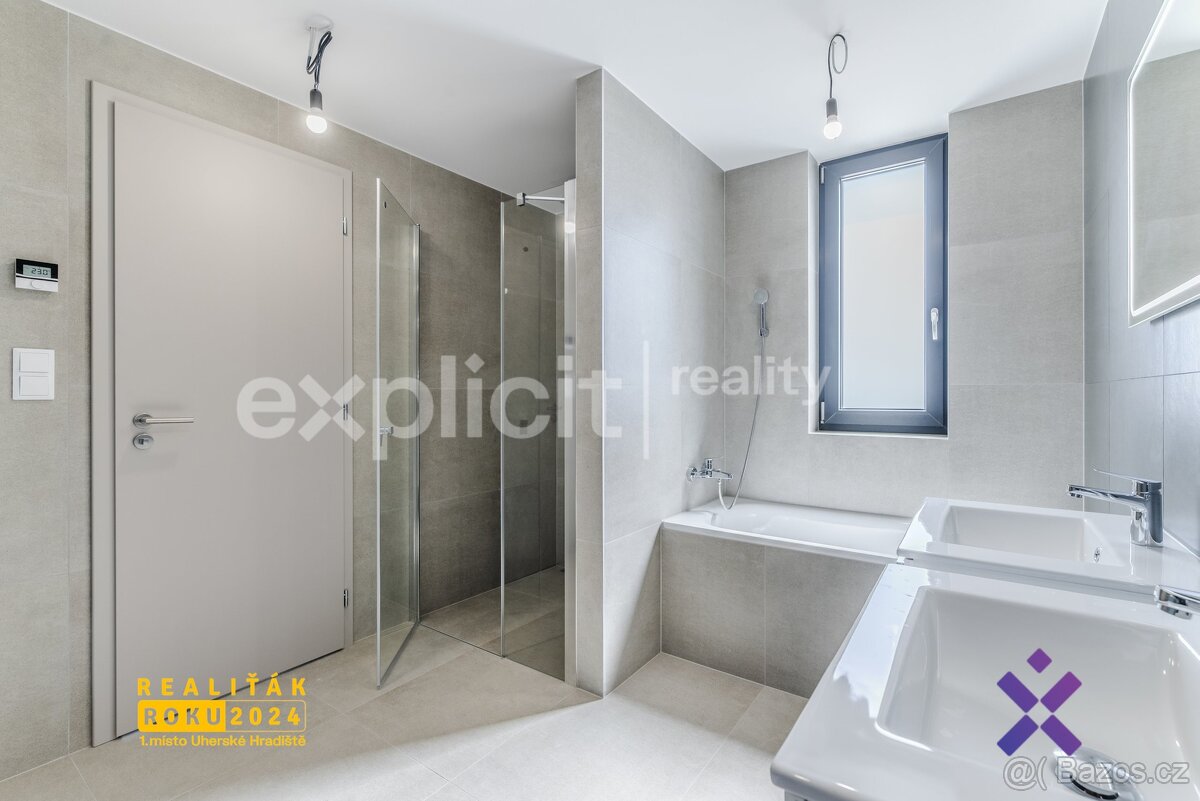 Prodej novostaveb mezonetových bytů 3+kk 81 m², zahrada 55 - - 11