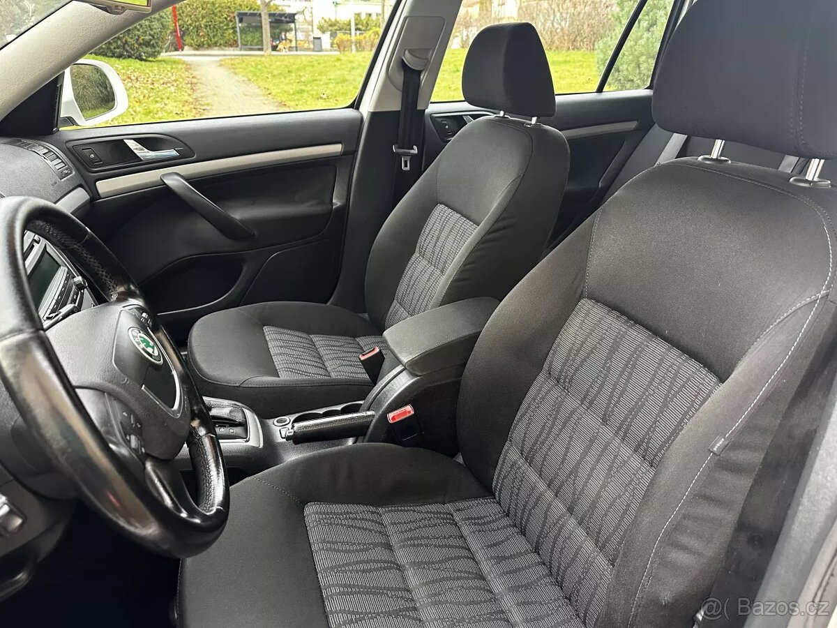 Škoda Octavia 2.0 TDI 103kW Combi DSG Face ALU Klima Tempo - 11