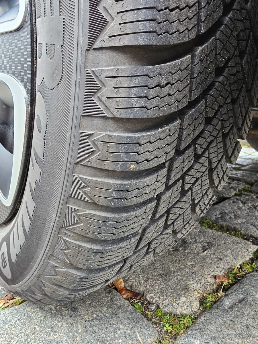 Hyundai I30 kombi rv.2015, nová STK 12/27 - 11