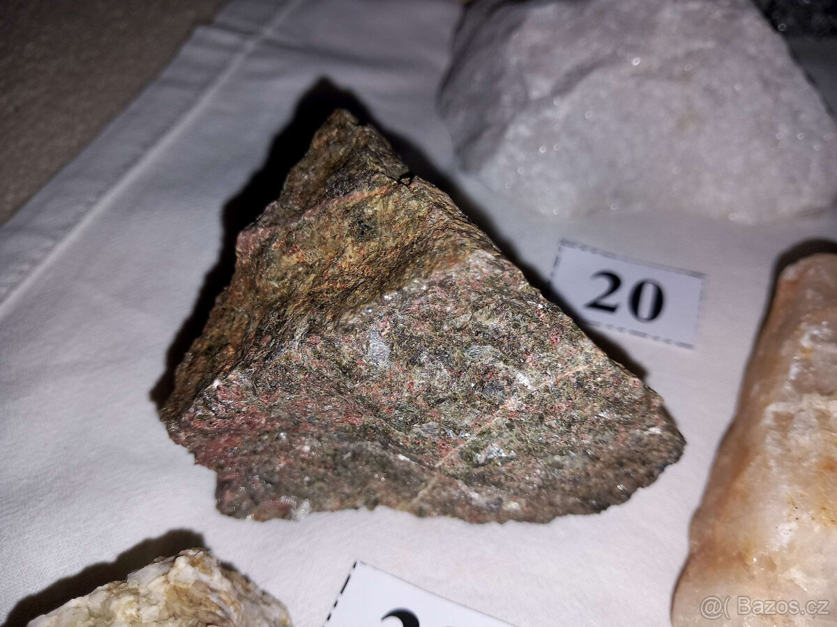 S94 Sbírka 37 ks minerálů - 11