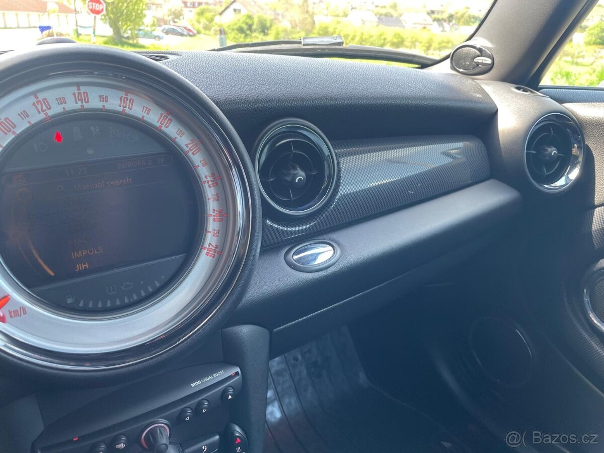 MINI CLUBMAN S 1,6i 135 kW JCW PACKET - 11